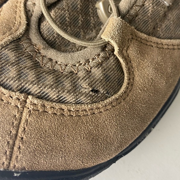 KEEN Mercer 6.5 Brown Suede Sneaker Casual Comfort Minimalist Barefoot Hole flaw - Picture 6 of 8